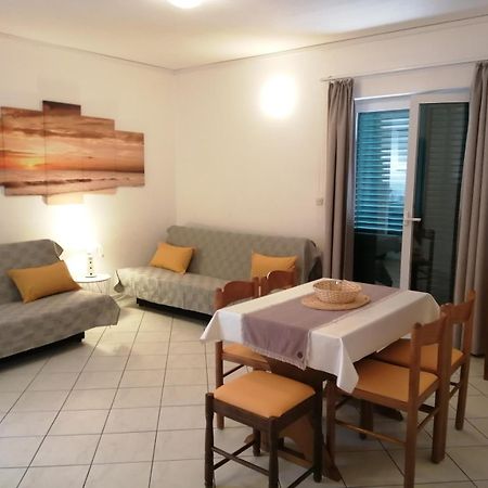 Apartments Ria Baška Voda Szoba fotó