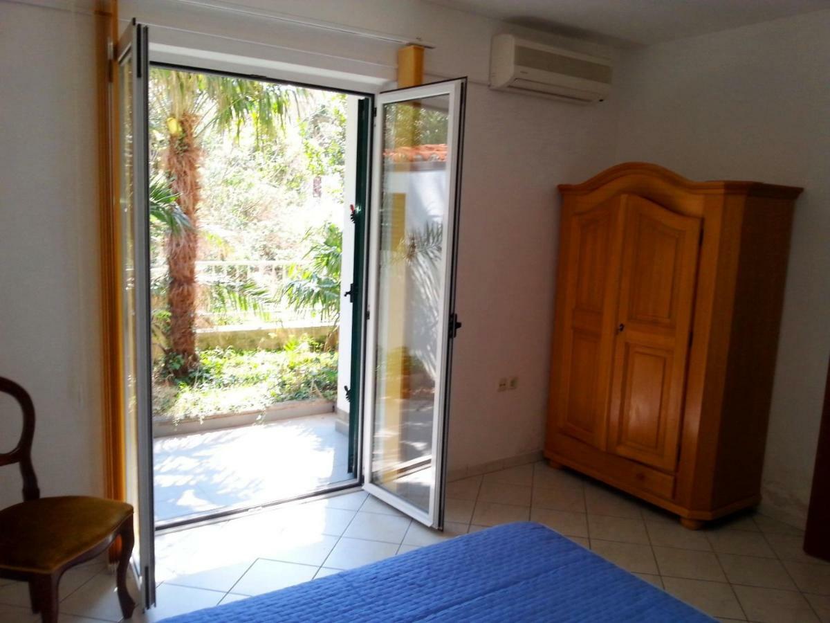 Apartments Ria Baška Voda Kültér fotó